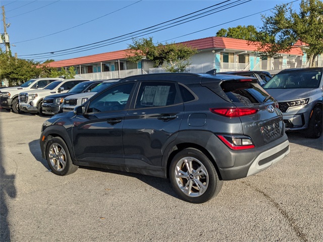 2022 Hyundai Kona SEL photo 4