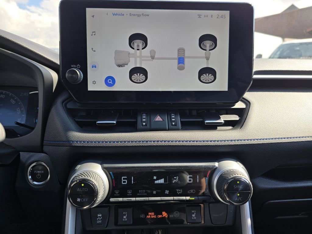 2023 Toyota RAV4 Hybrid XSE photo 2