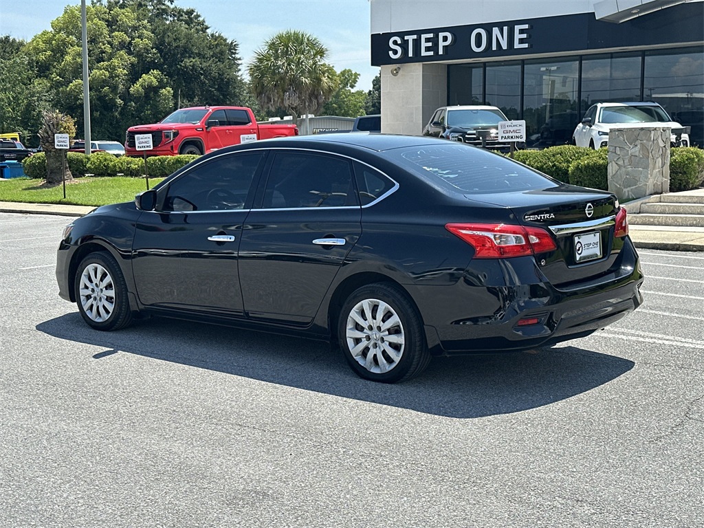 2018 Nissan Sentra S photo 4