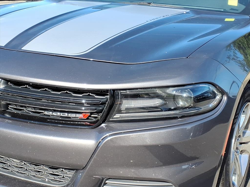2020 Dodge Charger SXT photo 4