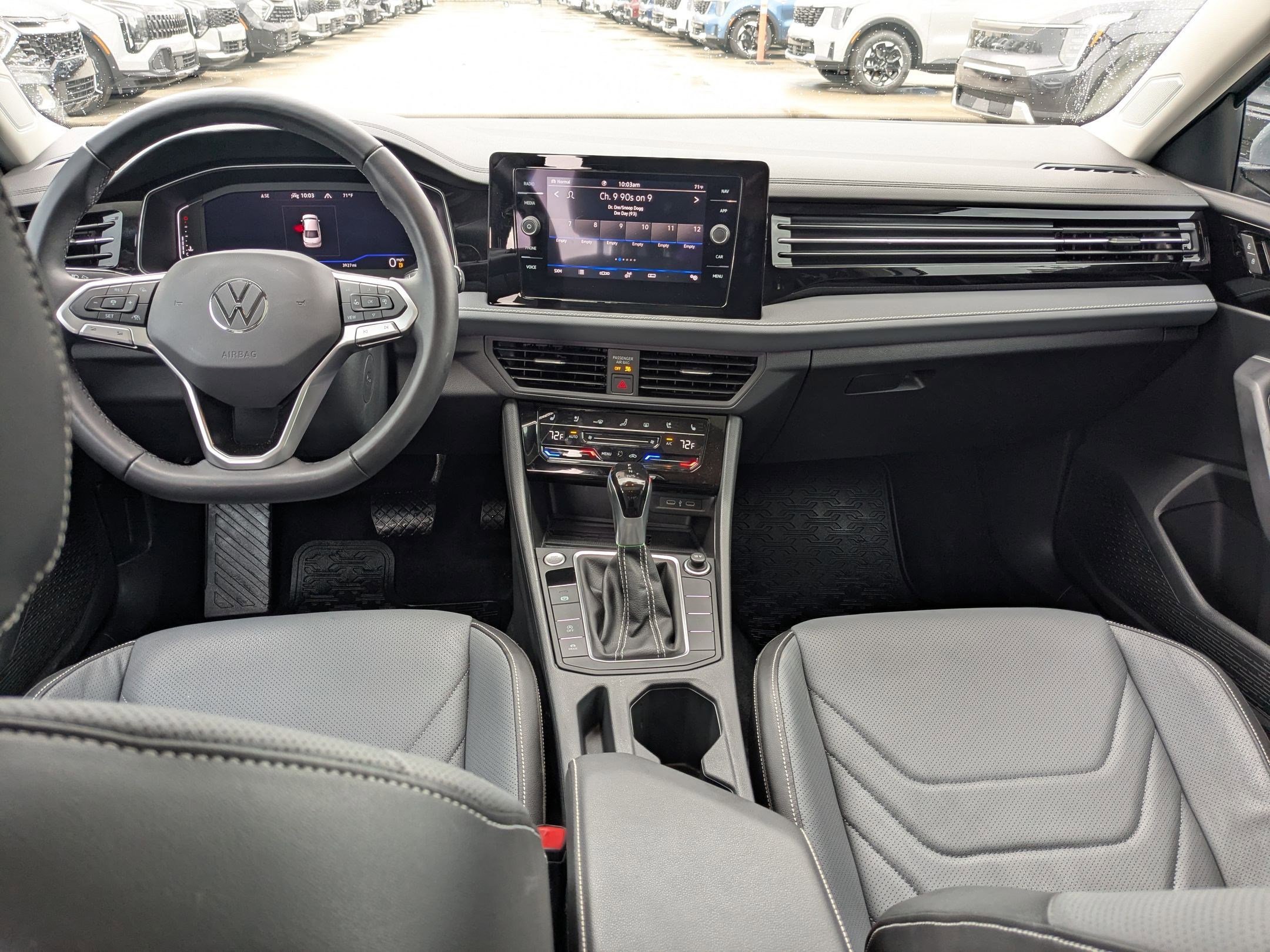 2025 Volkswagen Jetta SEL photo 19