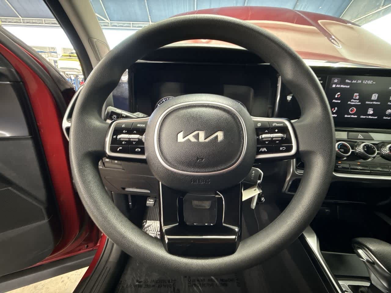 2023 Kia Sorento LX photo 13