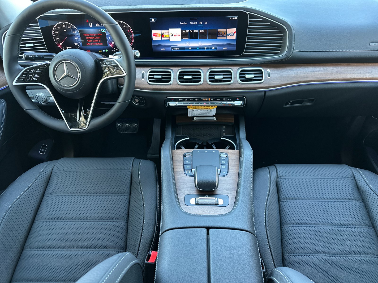 2026 Mercedes Benz GLS 450 4MATIC photo 11