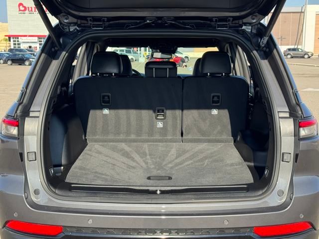 2022 Jeep Grand Cherokee Altitude photo 17
