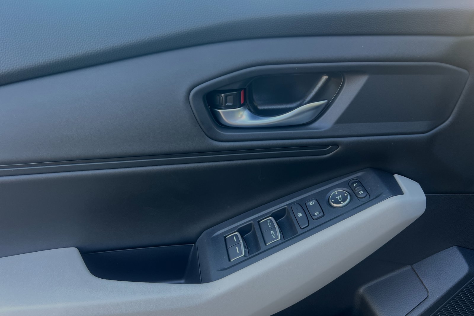 2025 Honda Accord SE photo 9