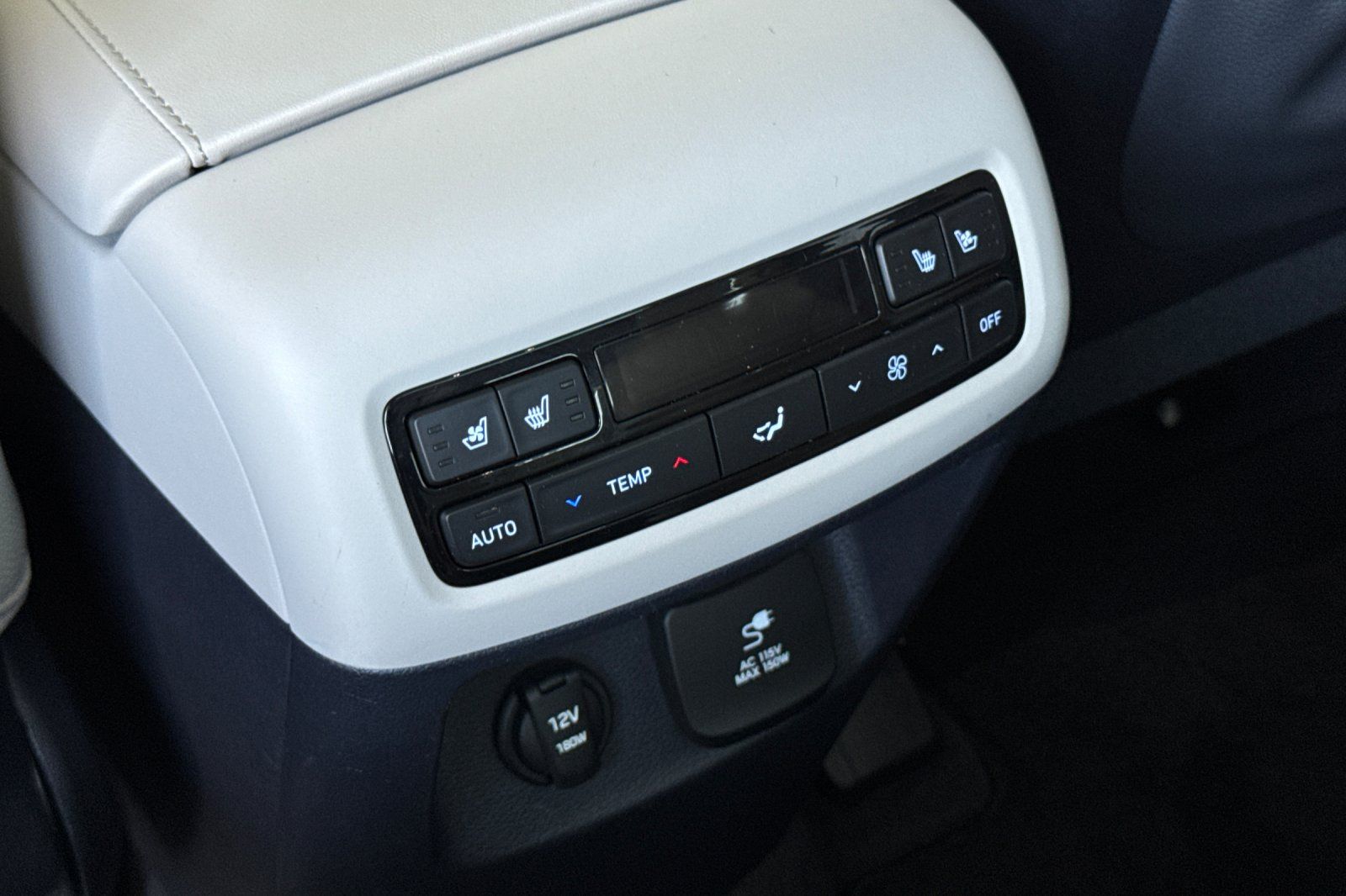 2023 Hyundai Palisade Limited photo 11