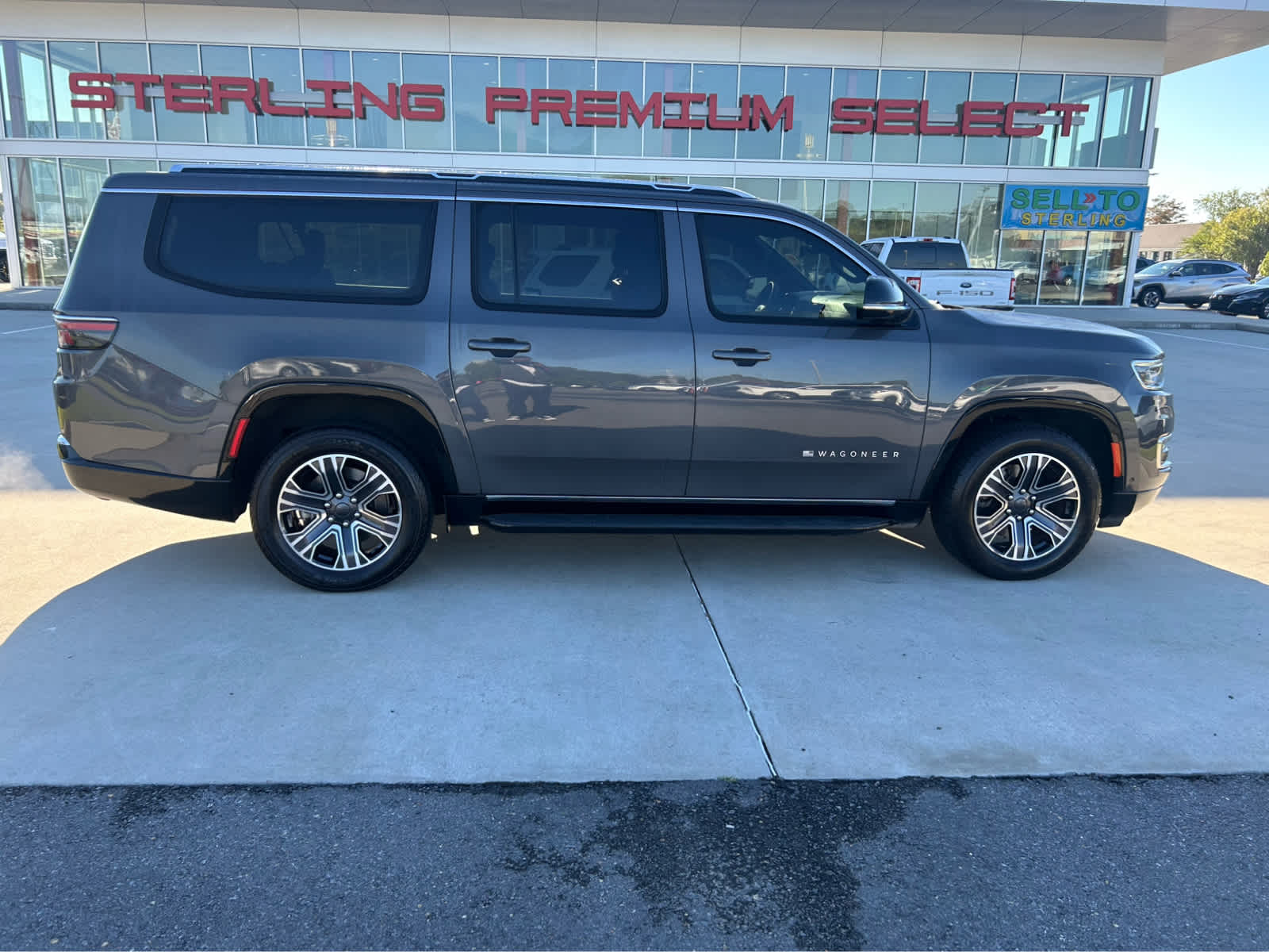 2024 Jeep Wagoneer L Series II's photo