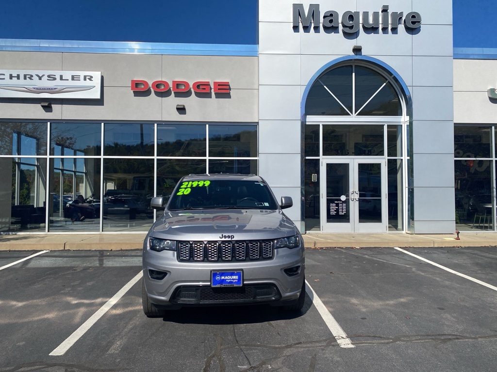 2020 Jeep Grand Cherokee Altitude photo 2