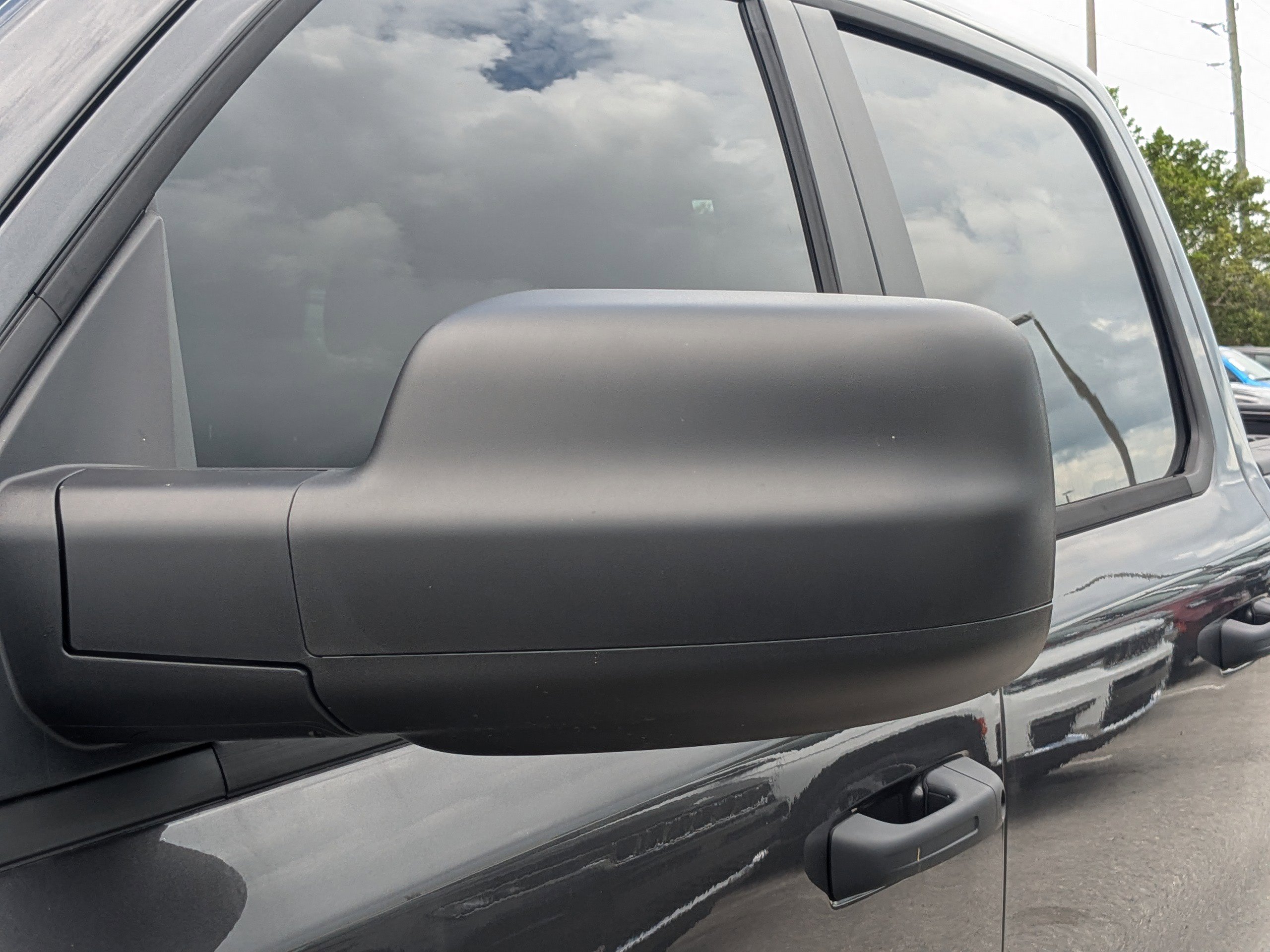2025 Ram 1500 Tradesman photo 11