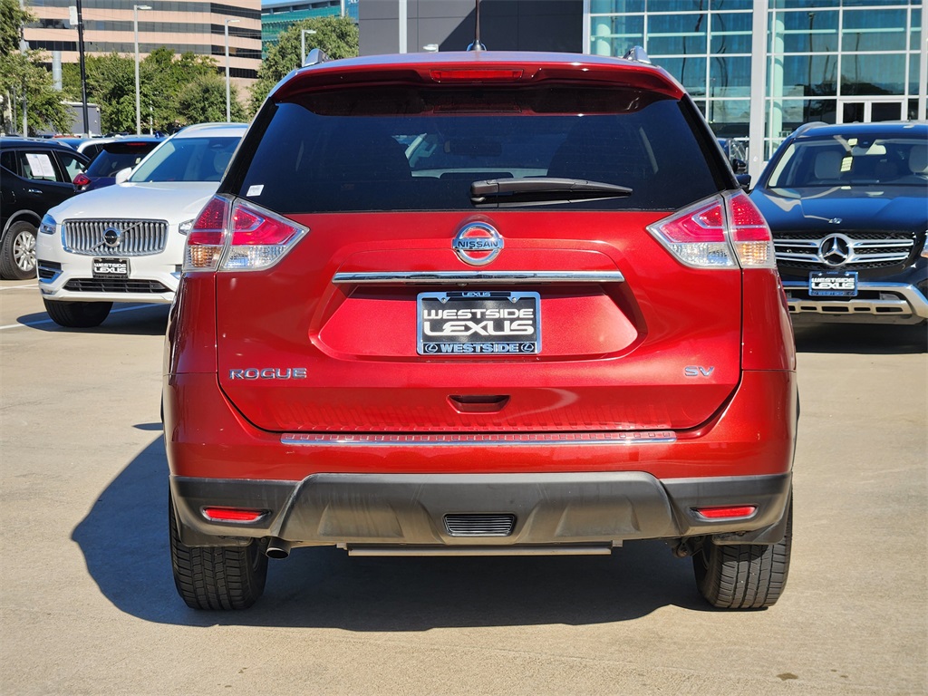 2015 Nissan Rogue SV photo 4