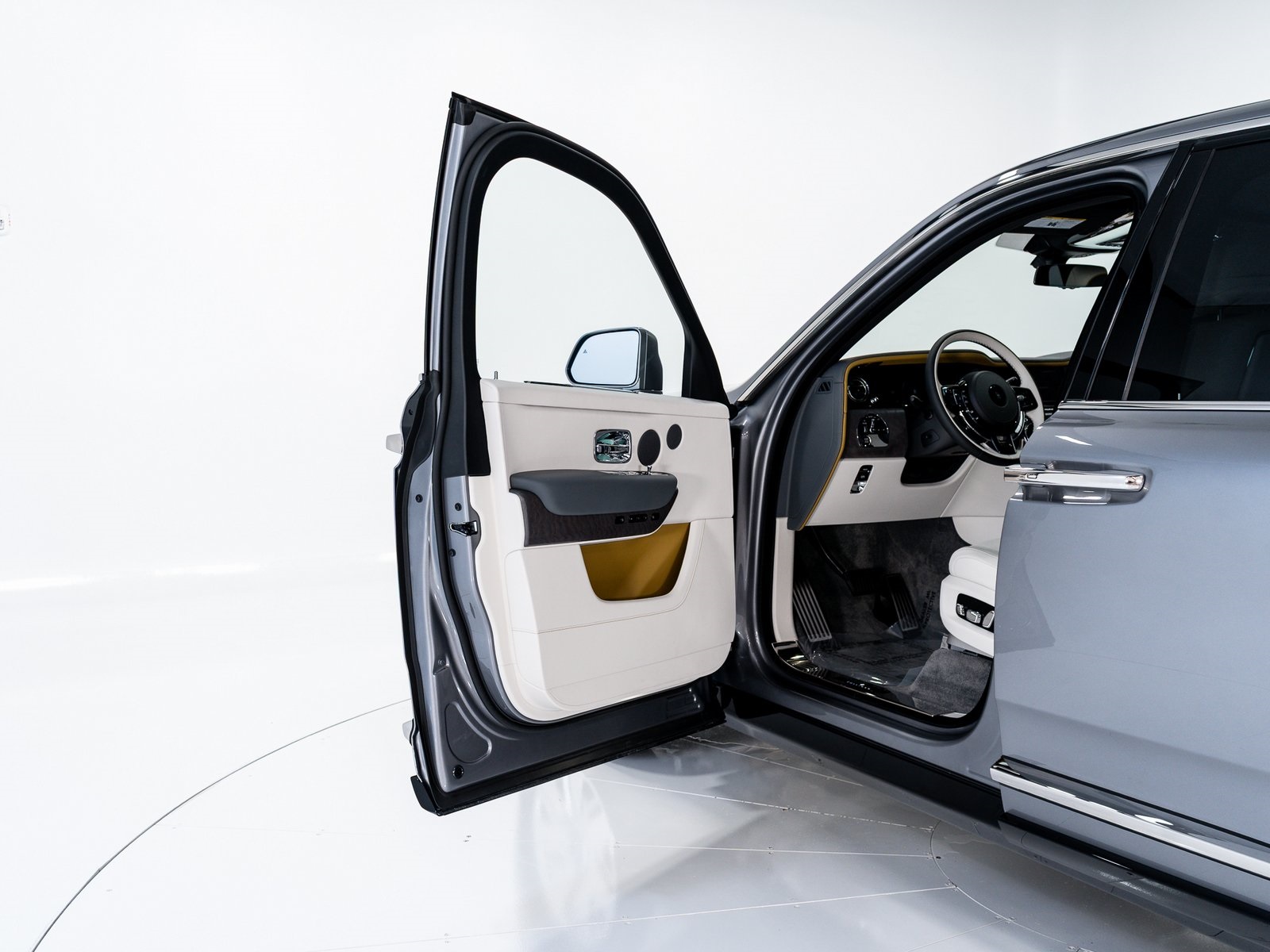 2026 Rolls Royce Cullinan RR photo 10
