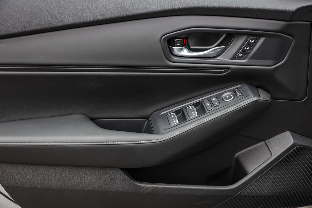 2025 Honda Accord Hybrid Sport-L photo 21