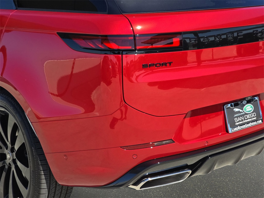 2025 Land Rover Range Rover Sport SE photo 36