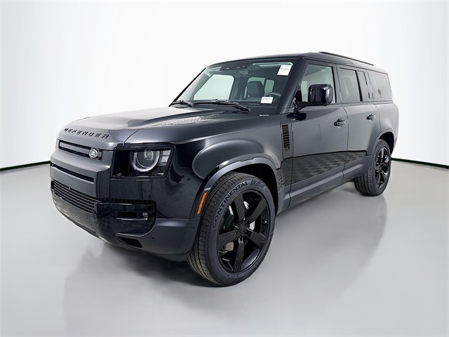 2026 Land Rover Defender S's photo