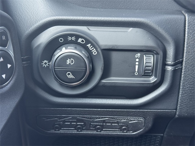2025 Jeep Gladiator Sport photo 21