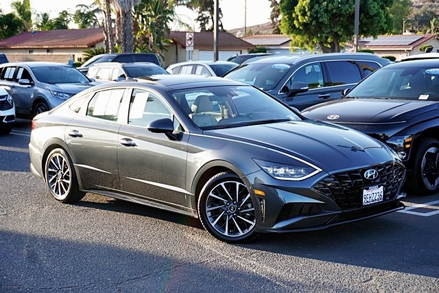 2023 Hyundai Sonata Limited photo 2