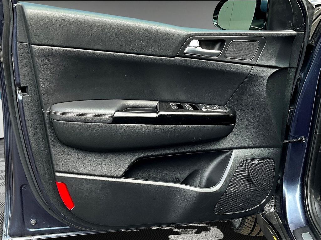 2020 Kia Sportage SX photo 10