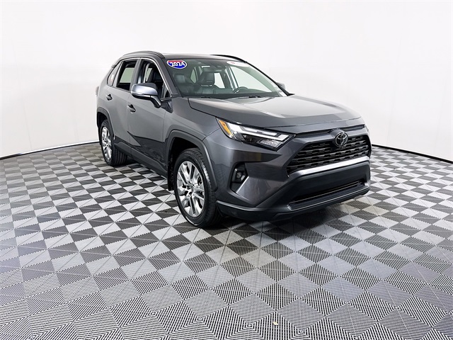 2024 Toyota RAV4 XLE Premium's photo