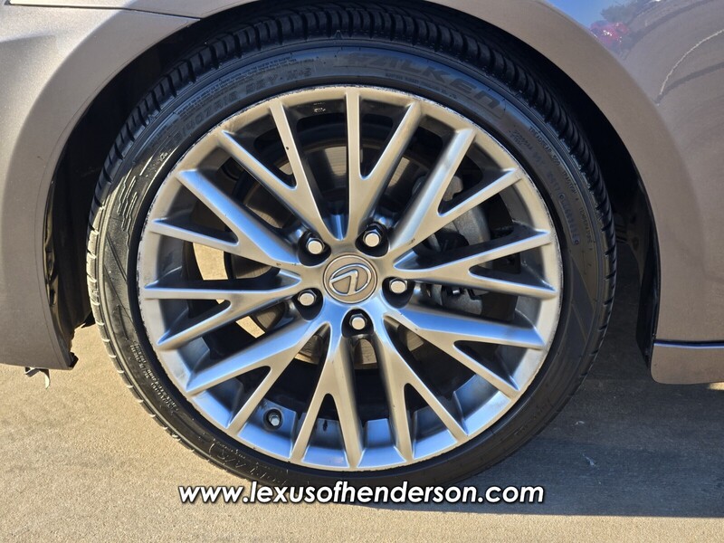2014 Lexus IS 250 photo 9