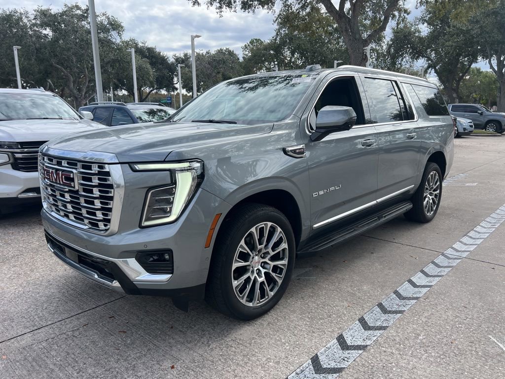 2025 GMC Yukon XL Denali's photo