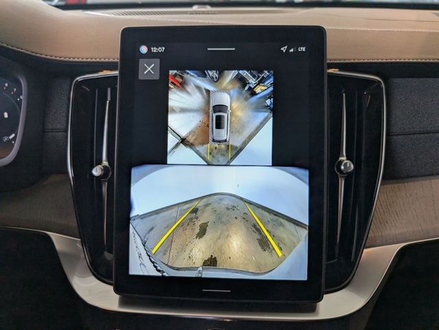 2026 Volvo XC90 Plus photo 19