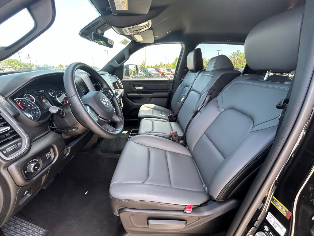 2026 Ram 1500 Tradesman photo 4