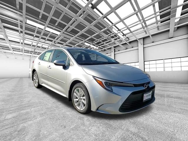 2026 Toyota Corolla LE's photo