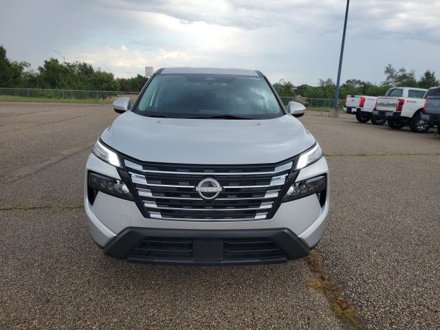 2024 Nissan Rogue SV photo 4