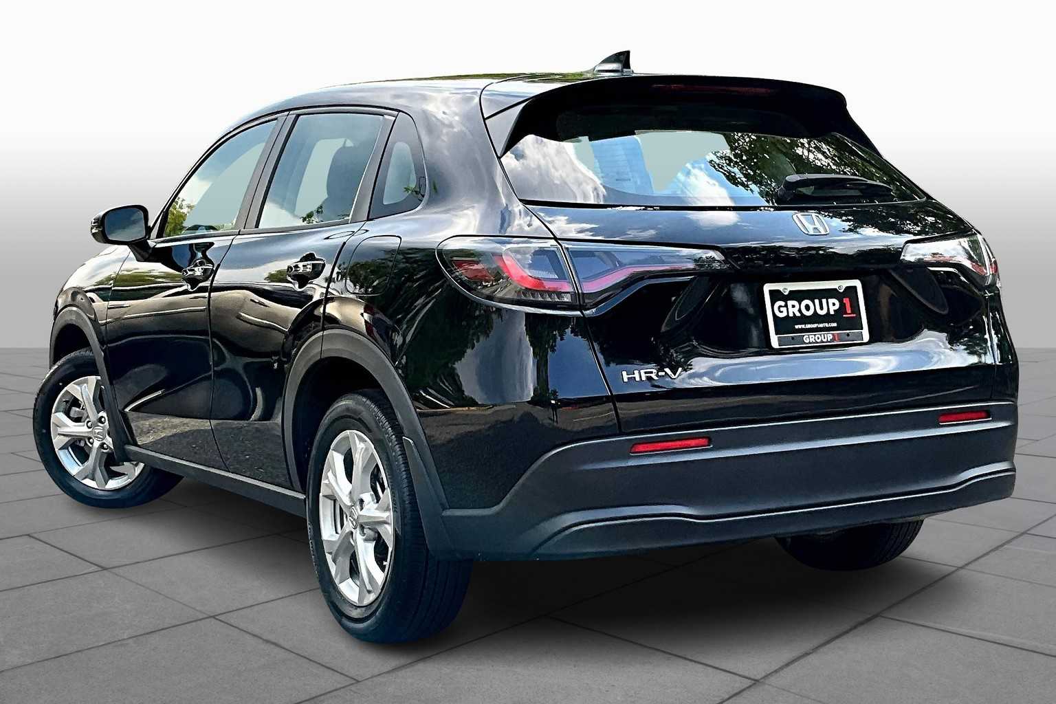 2023 Honda HR-V LX photo 11