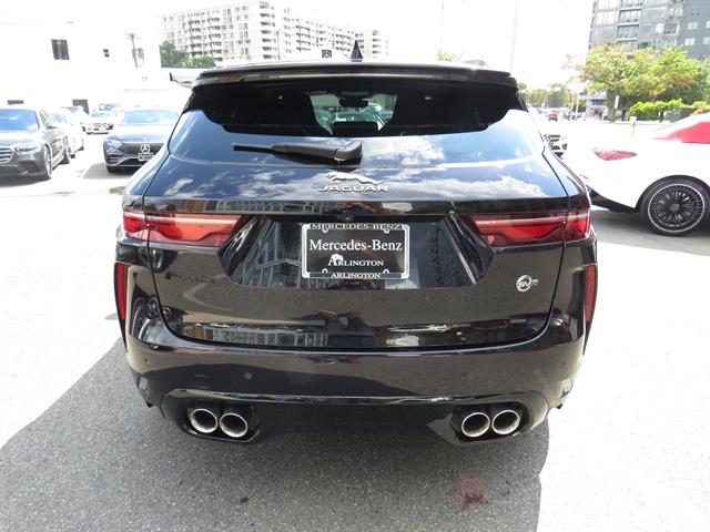 2023 Jaguar F-PACE SVR photo 3