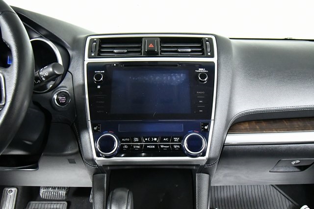 2019 Subaru Outback 2.5i photo 3