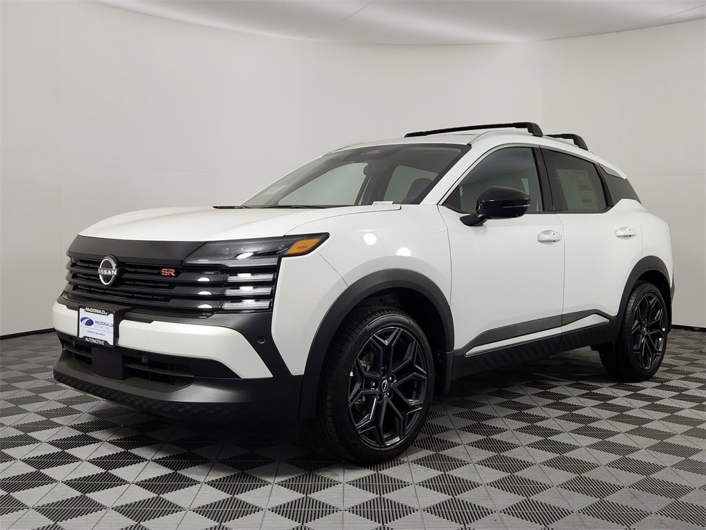 2026 Nissan KICKS SR AWD's photo