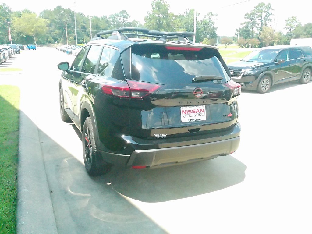 2026 Nissan Rogue SV photo 5