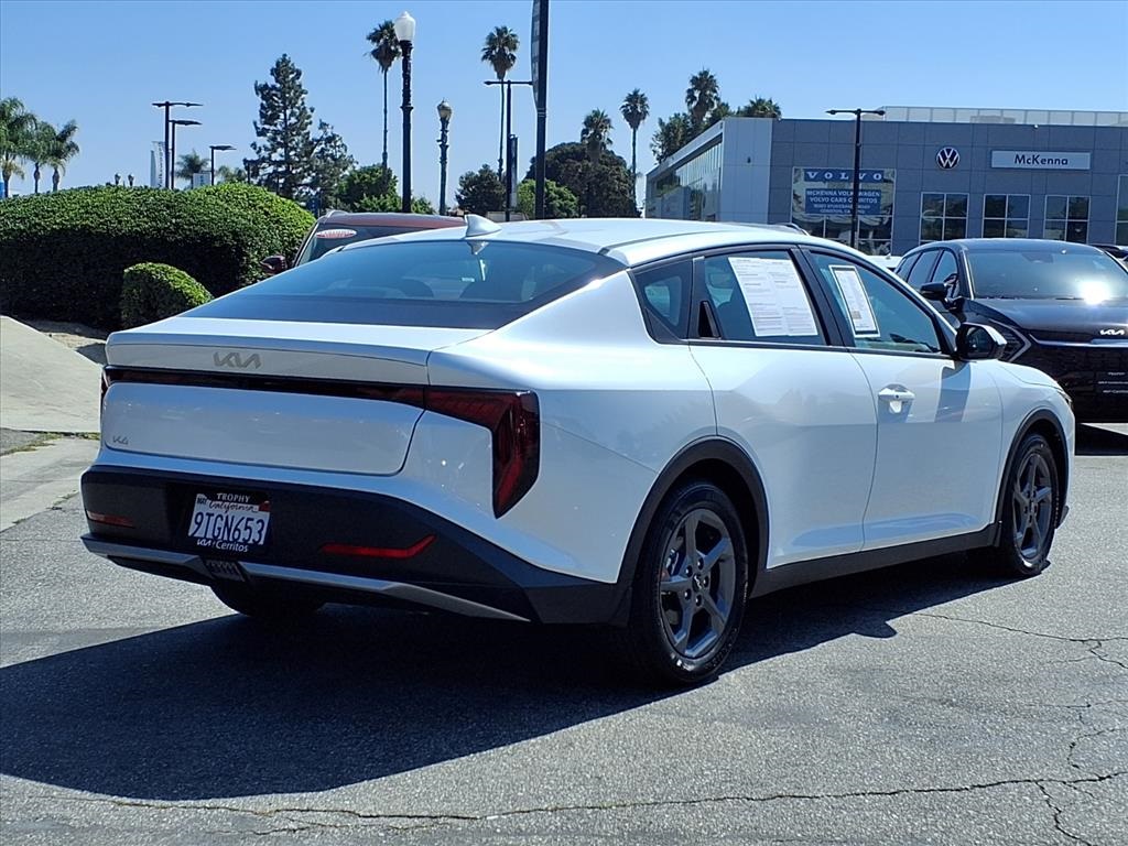 2025 Kia K4 LXS photo 5
