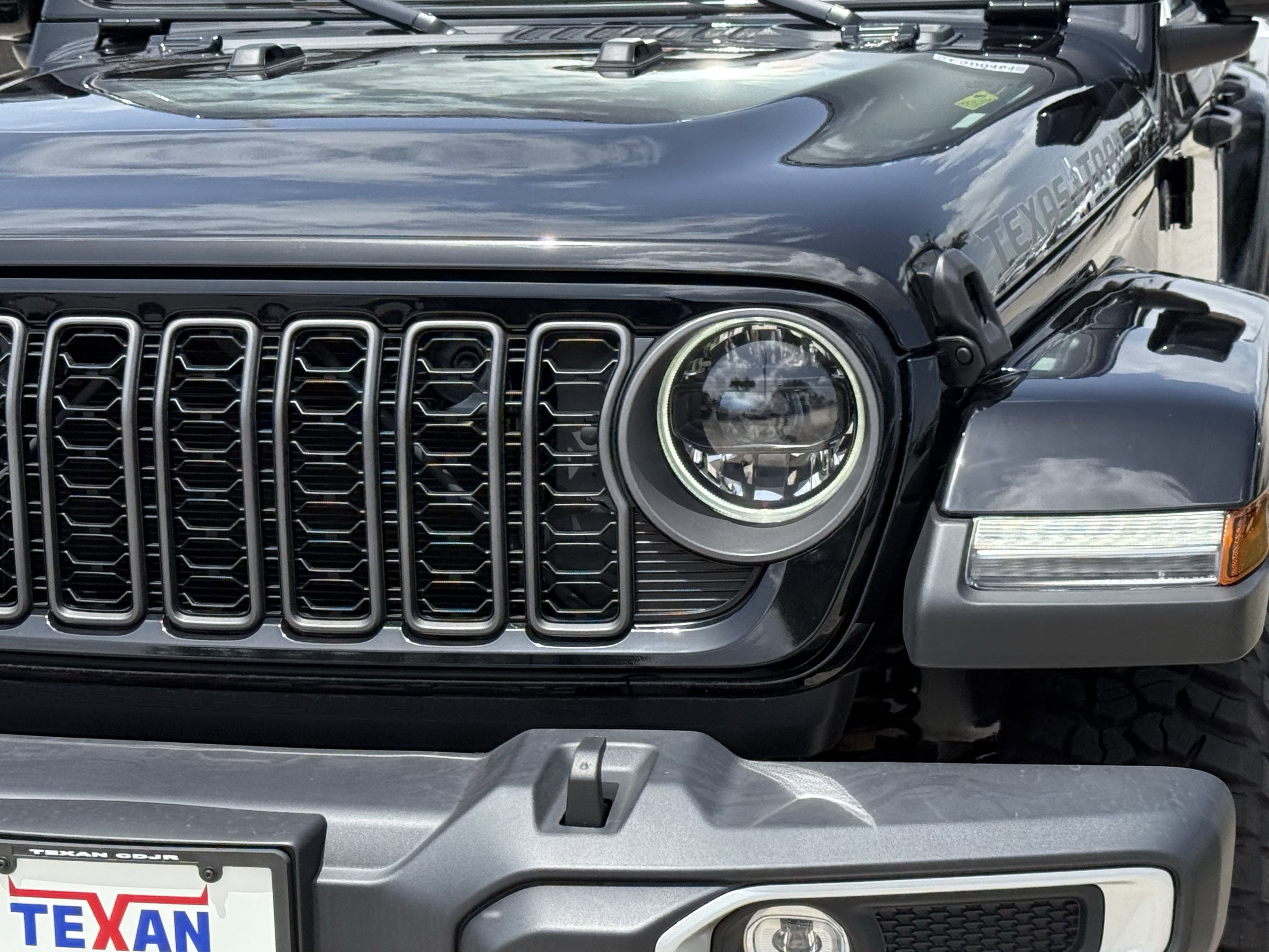 2025 Jeep Gladiator Texas Trail photo 4