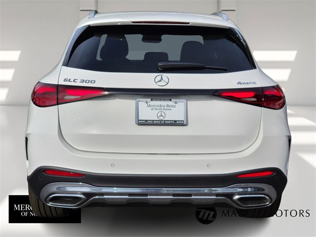 2026 Mercedes Benz GLC 300 4MATIC photo 3