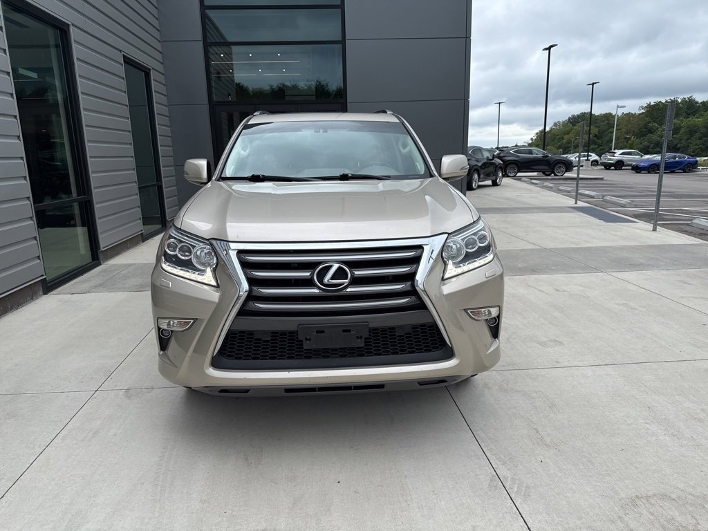 2015 Lexus GX 460 Luxury photo 3