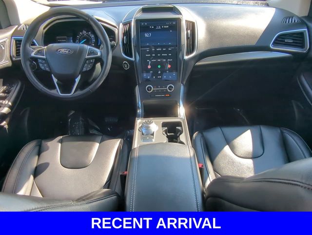 2022 Ford Edge Titanium photo 13