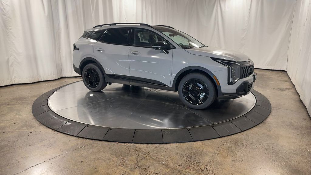 2026 Kia Sportage X-Line photo 2