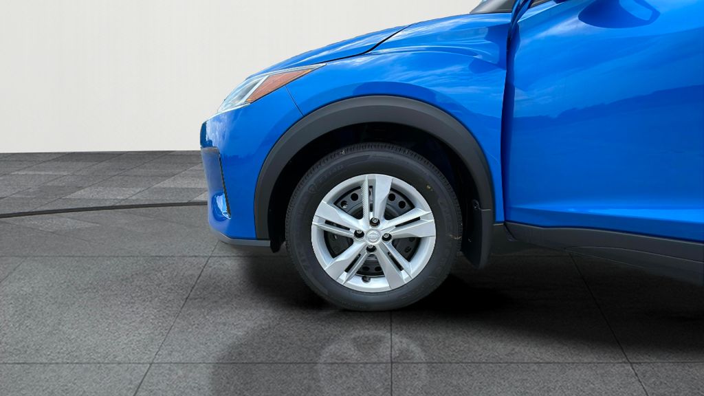 2025 Nissan Kicks Play S photo 19