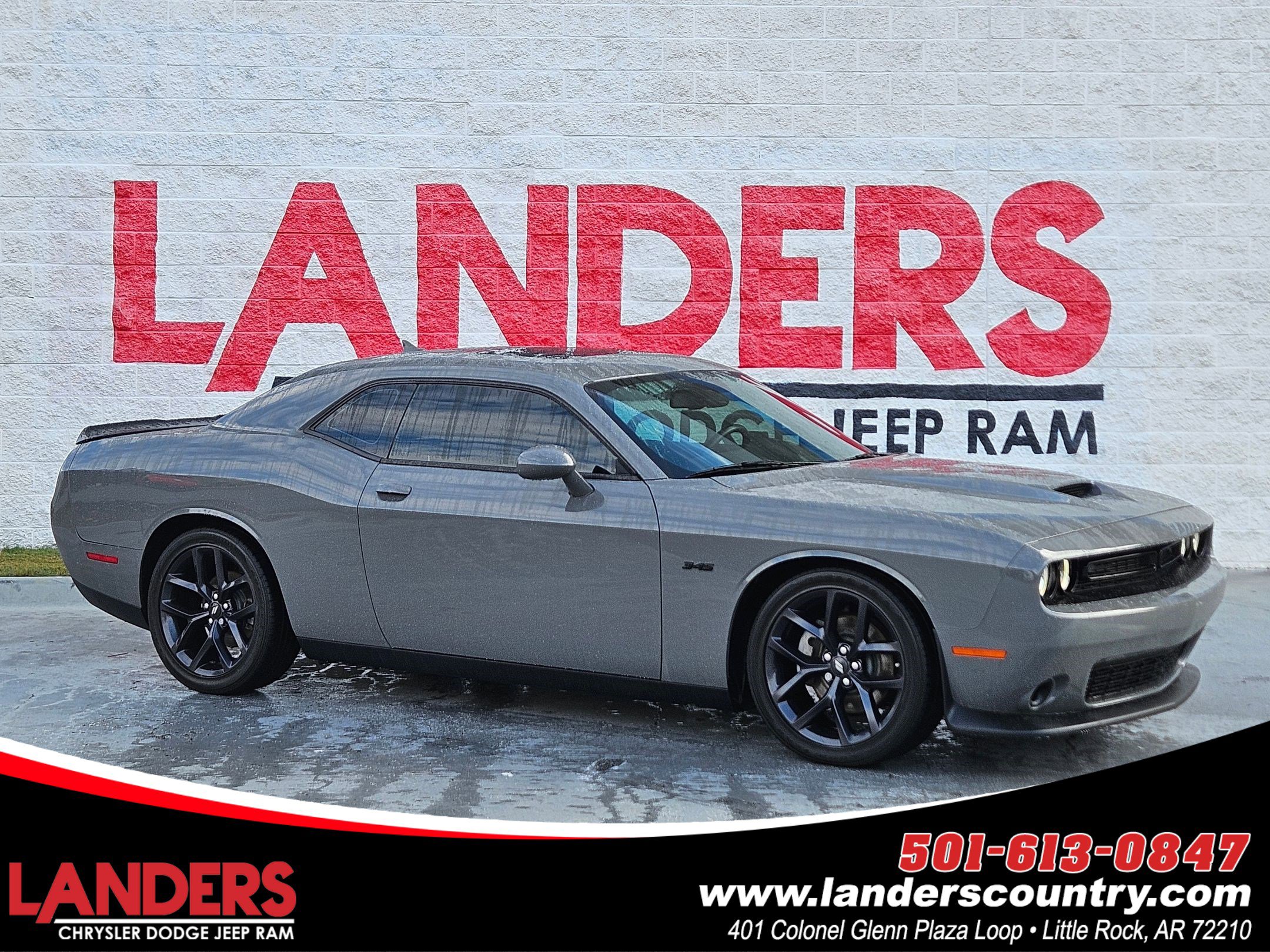 2023 Dodge Challenger R/T's photo