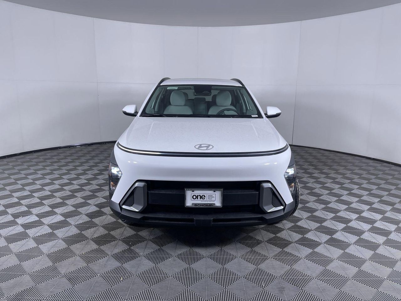 2025 Hyundai Kona SEL photo 2