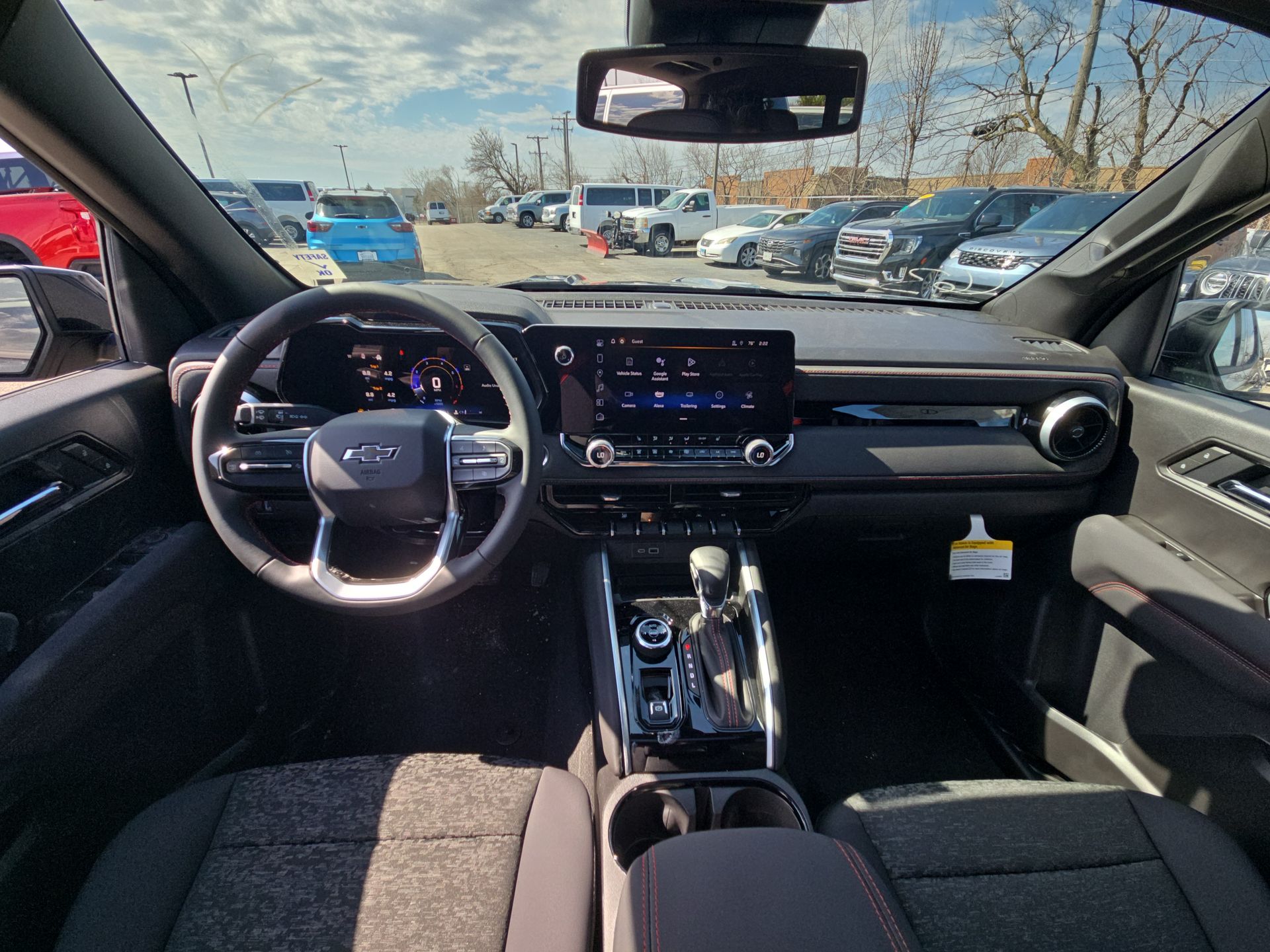 2025 Chevrolet Colorado Z71 photo 10