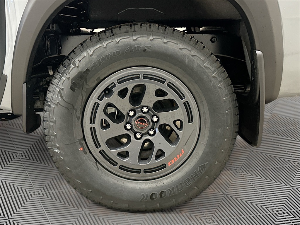 2025 Nissan Frontier PRO-4X photo 18