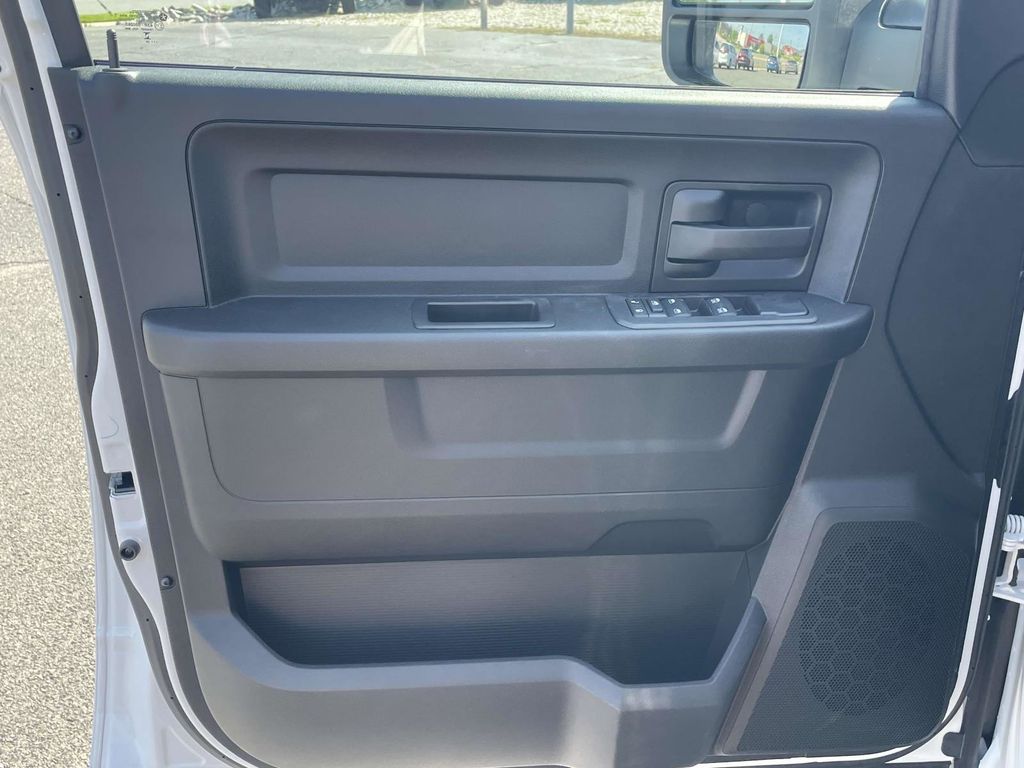 2025 Ram 2500 Tradesman photo 22