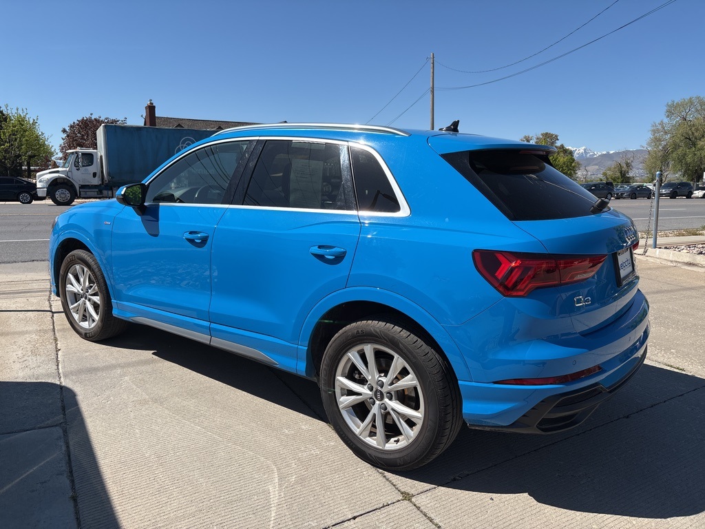 2022 Audi Q3 Premium photo 6