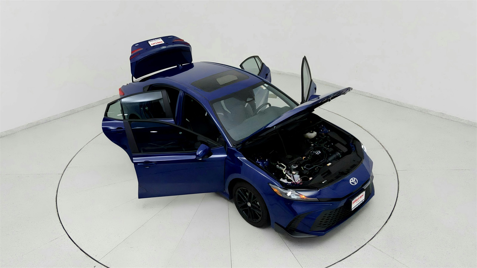 2025 Toyota Camry SE photo 19