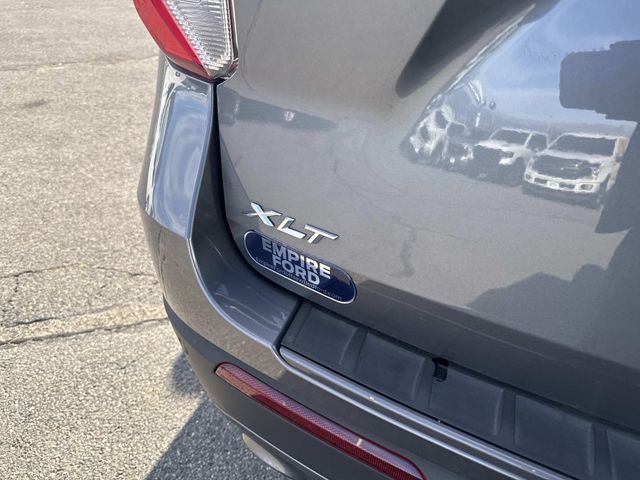 2022 Ford Explorer XLT photo 4