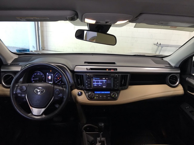 2018 Toyota RAV4 XLE photo 15