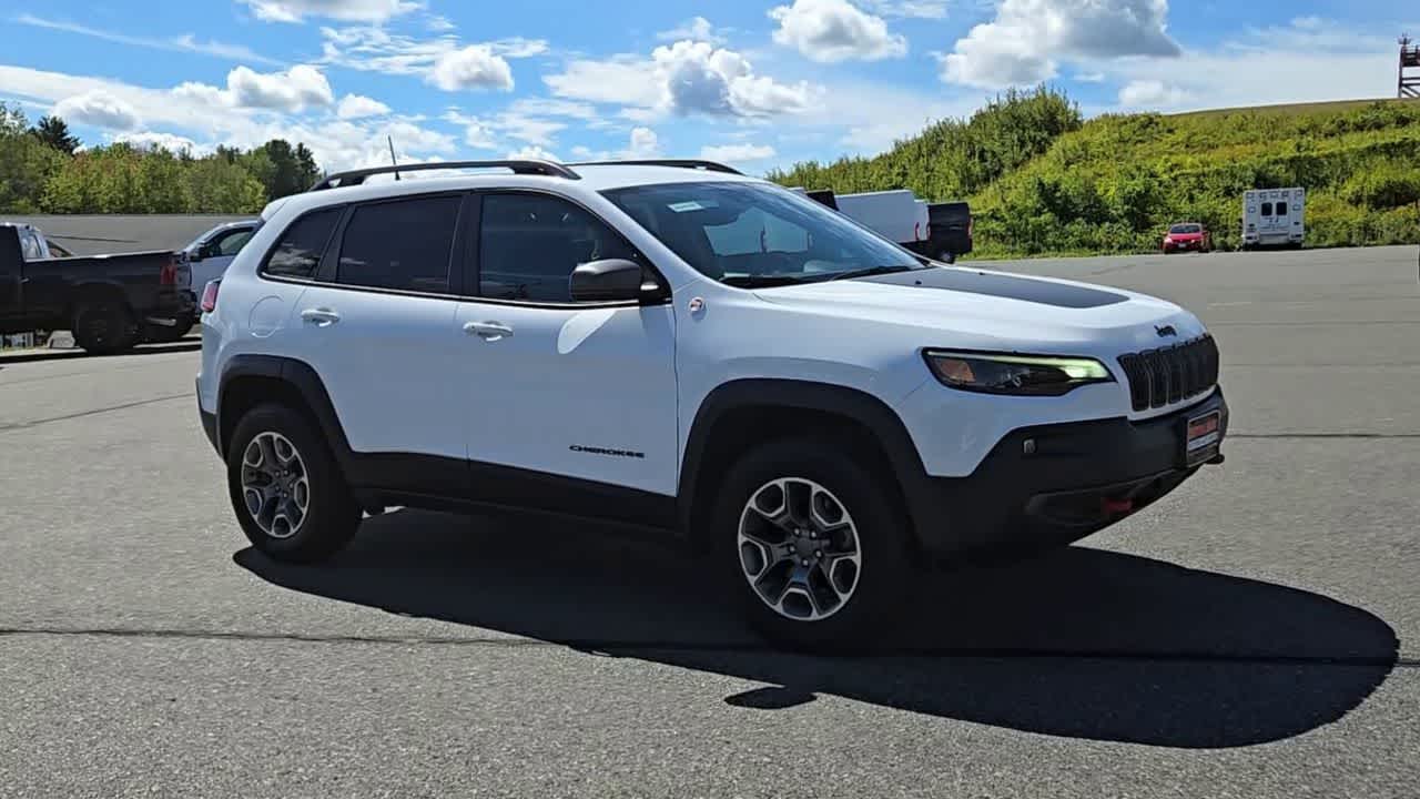 2021 Jeep Cherokee Trailhawk photo 2